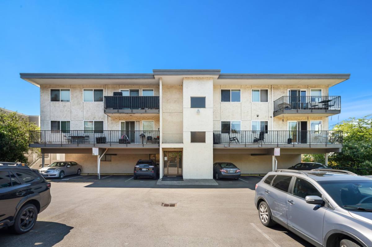 Apartment for rent at 3050 14th Ave W, Seattle, WA 98119
