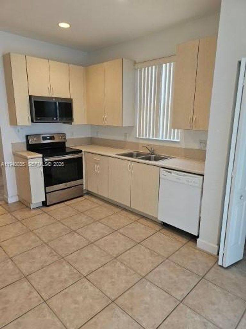 House for rent at 2160 NE 37th Rd, Homestead, FL 33033