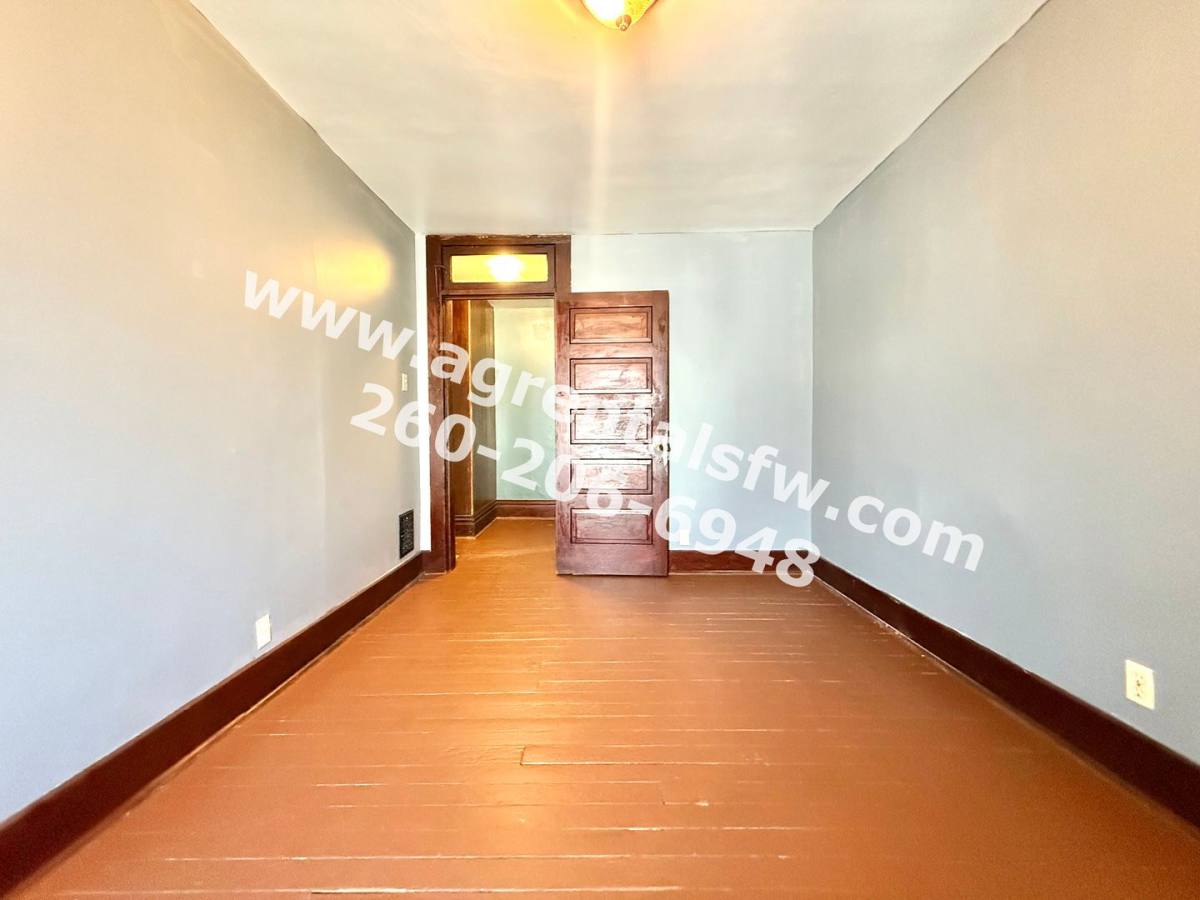 Apartment for rent at 116 E Pontiac St, Fort Wayne, IN 46803
