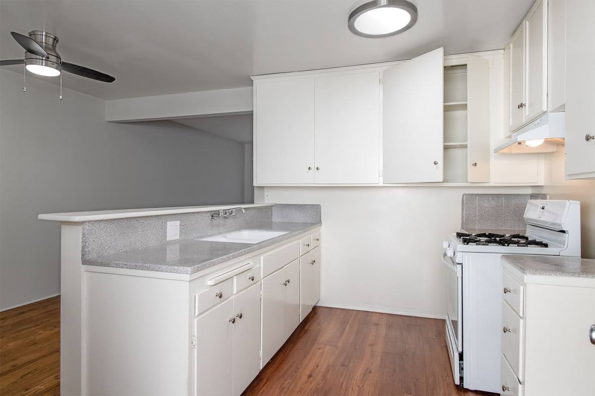 Apartment for rent at 320 N Howard St, Glendale, CA 91206