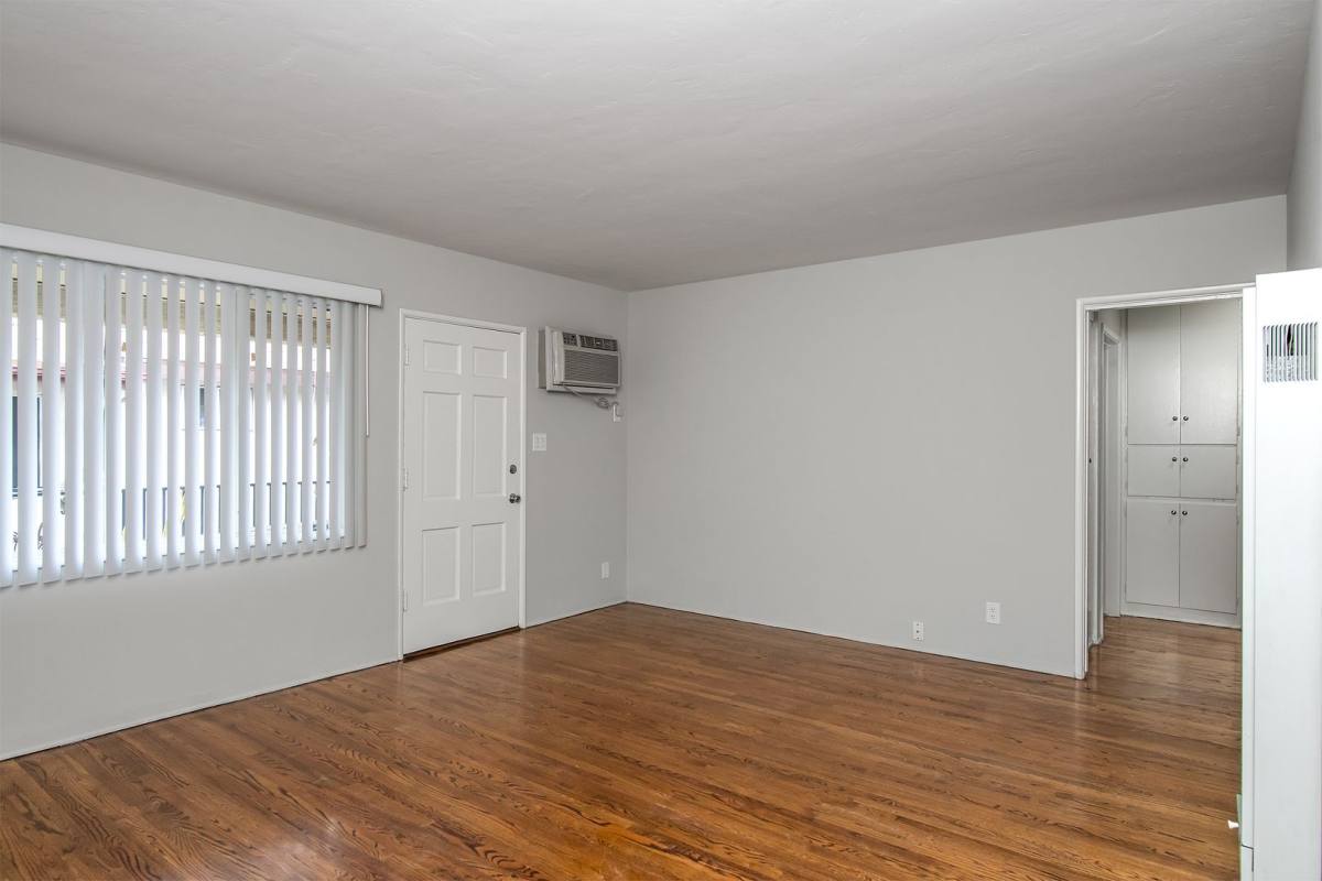 Apartment for rent at 320 N Howard St, Glendale, CA 91206