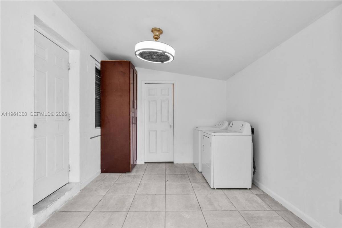 House for rent at 11535 Lincoln Blvd, Miami, FL 33176