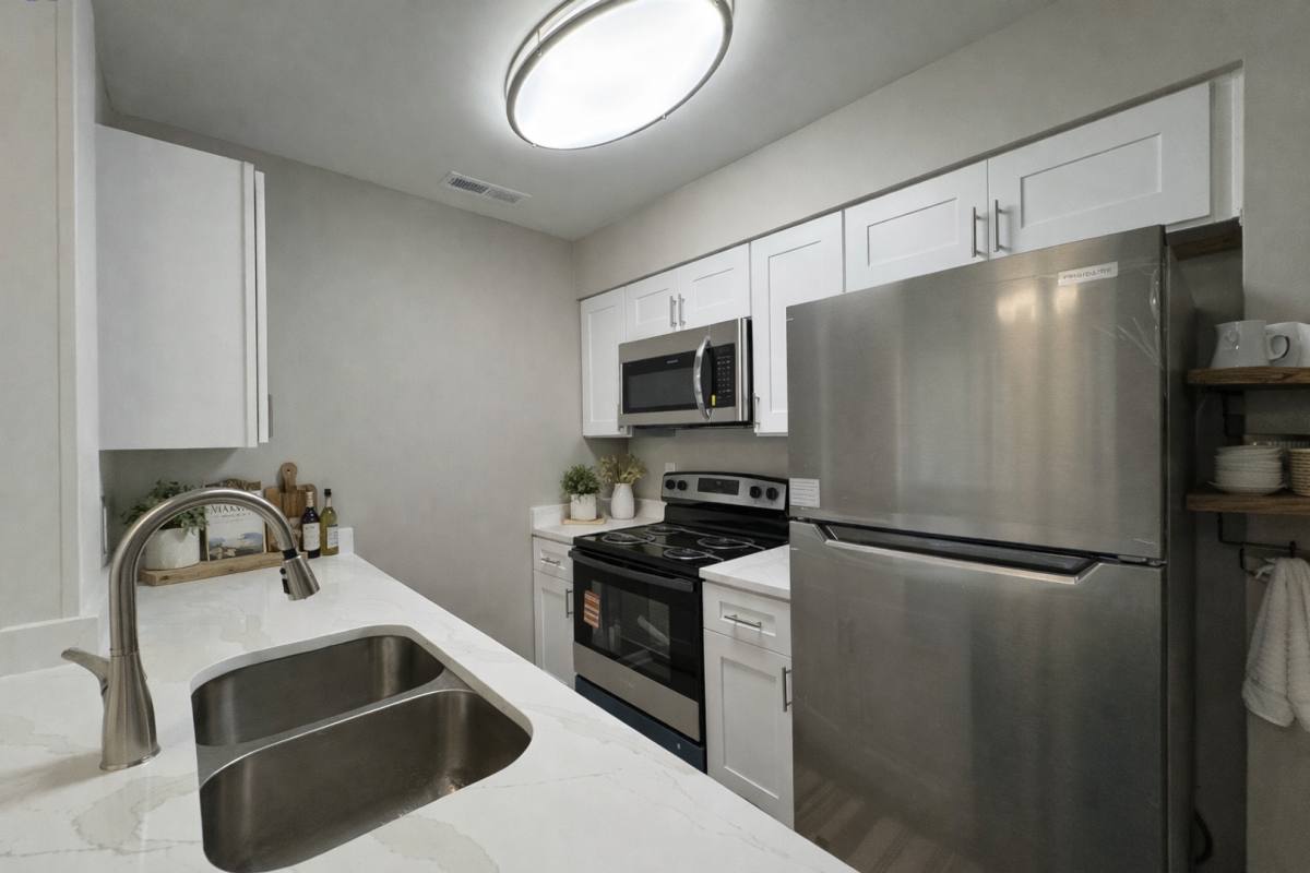 Apartment for rent at 7715 Harrisons Rd, Norfolk, VA 23505