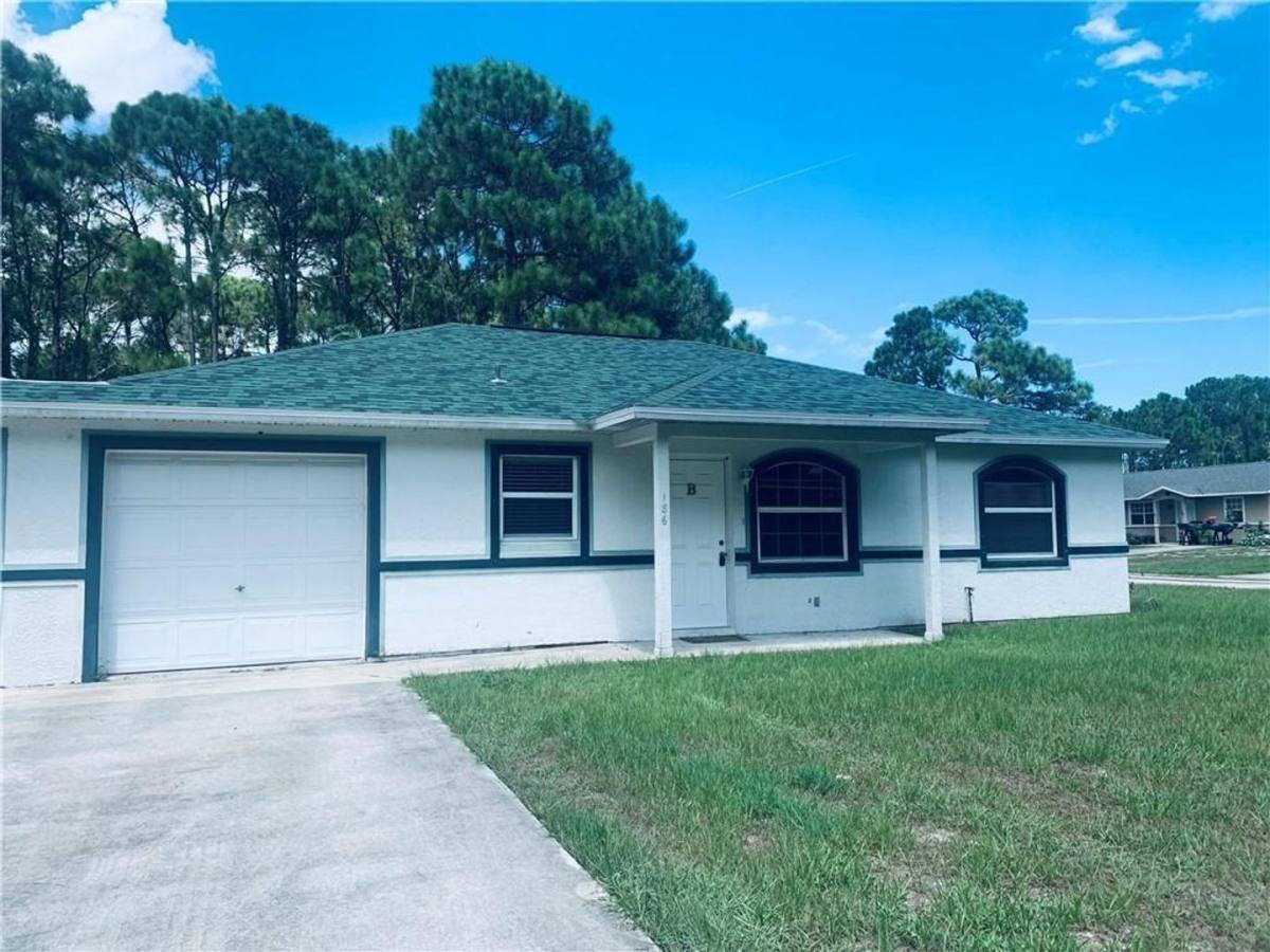 House for rent at 186 Empress Ave, Sebastian, FL 32958