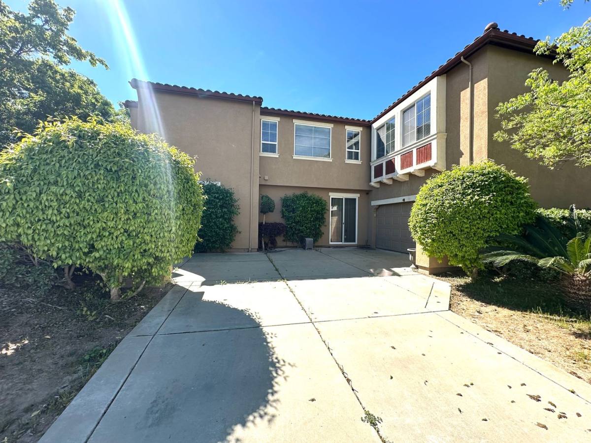 House for rent at 3895 Bethpage St, Turlock, CA 95382