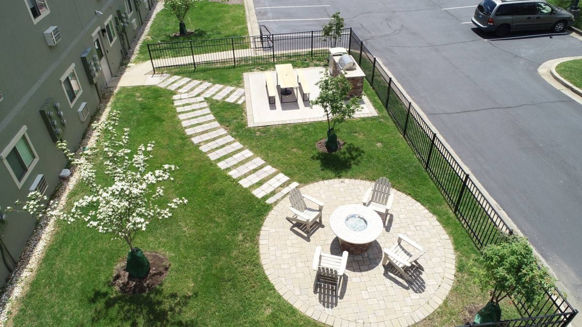 Apartment for rent at 2750 Gribbin Dr, Lexington, KY 40517