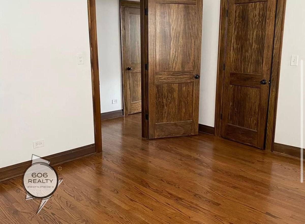Apartment for rent at 3252-58 Maple Ave, Berwyn, IL 60402