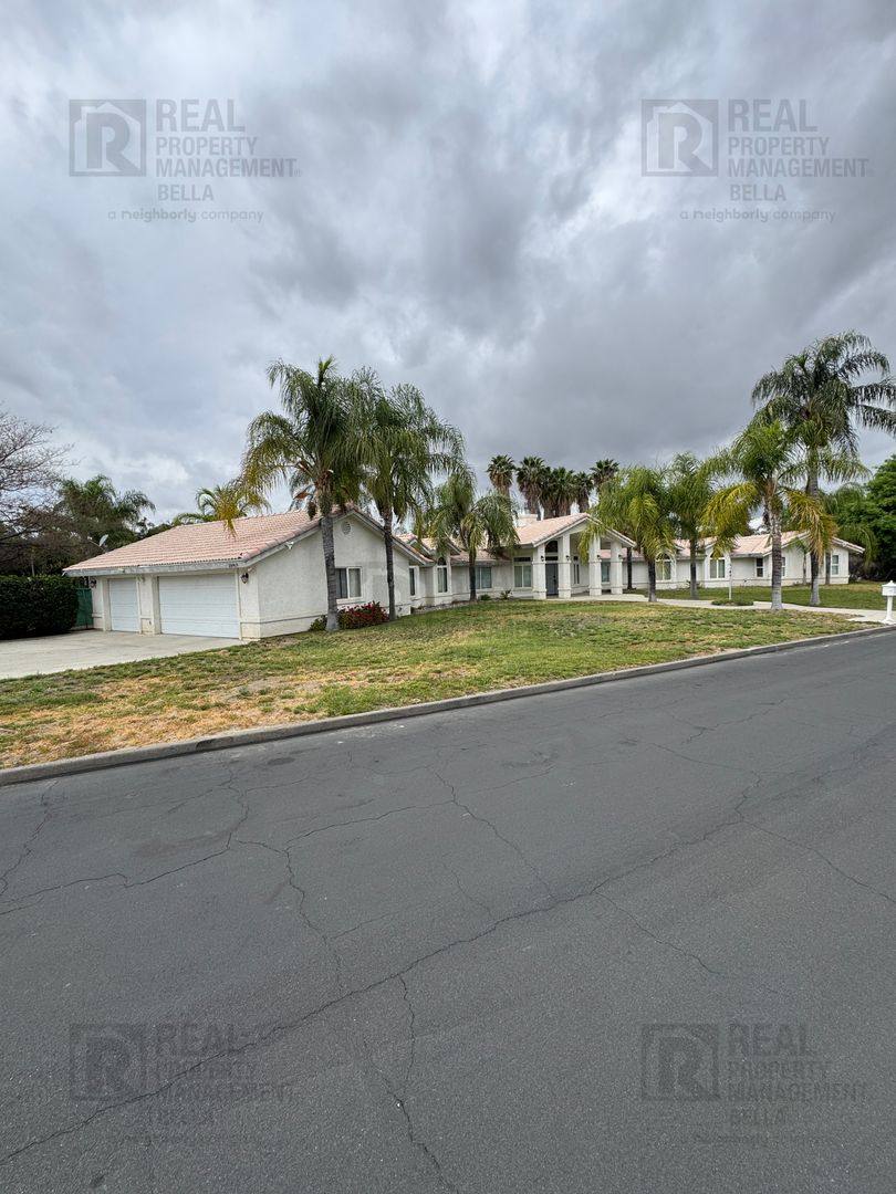 House for rent at 26419 Old Agency Rd, Hemet, CA 92544