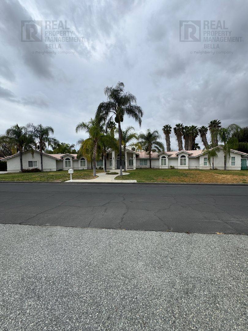 House for rent at 26419 Old Agency Rd, Hemet, CA 92544