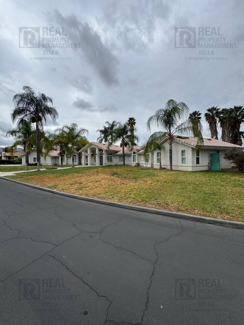 House for rent at 26419 Old Agency Rd, Hemet, CA 92544