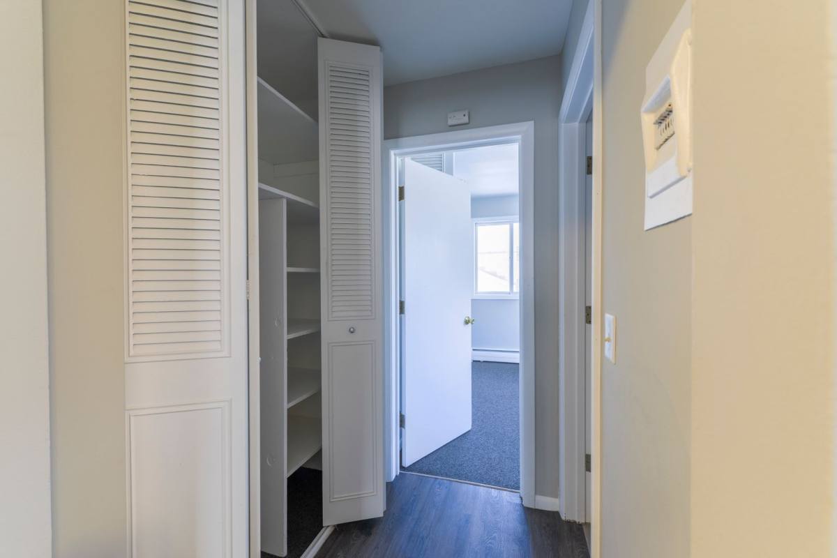 Apartment for rent at 1708 Glenwood Ave, Minneapolis, MN 55405
