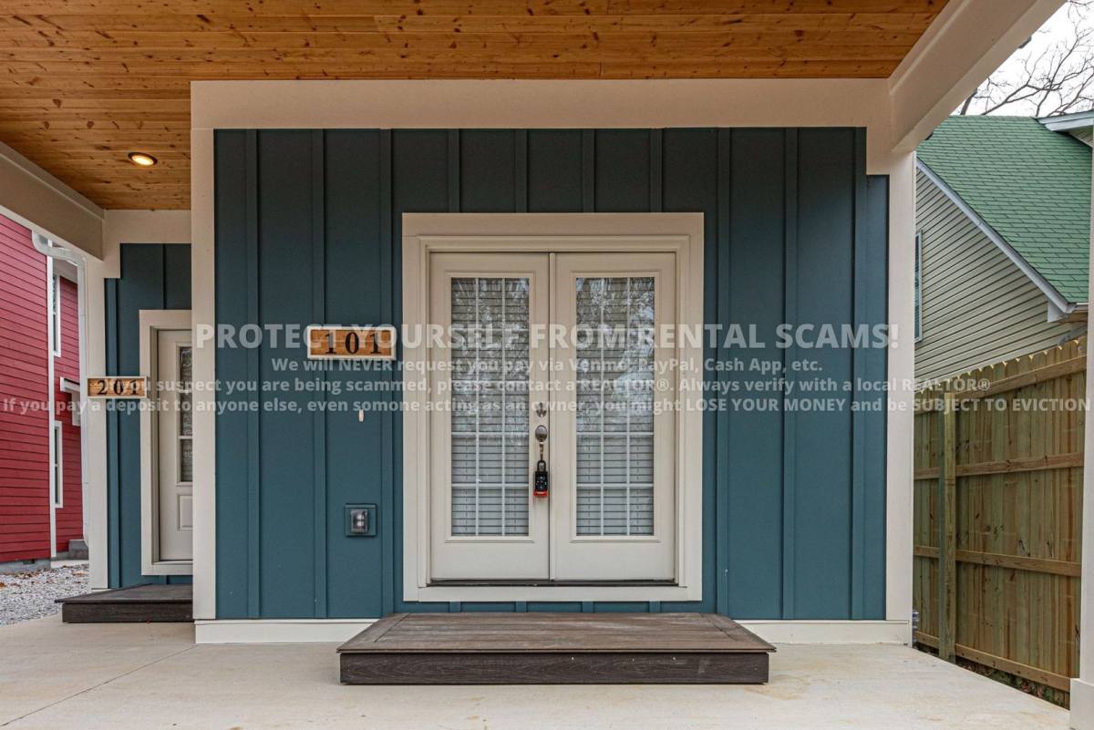 House for rent at 886 S Hill Ave, Fayetteville, AR 72701