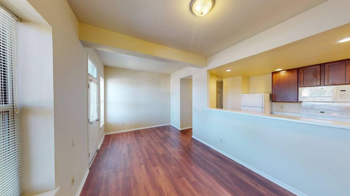 Apartment for rent at 3861 McRee Ave, Saint Louis, MO 63110