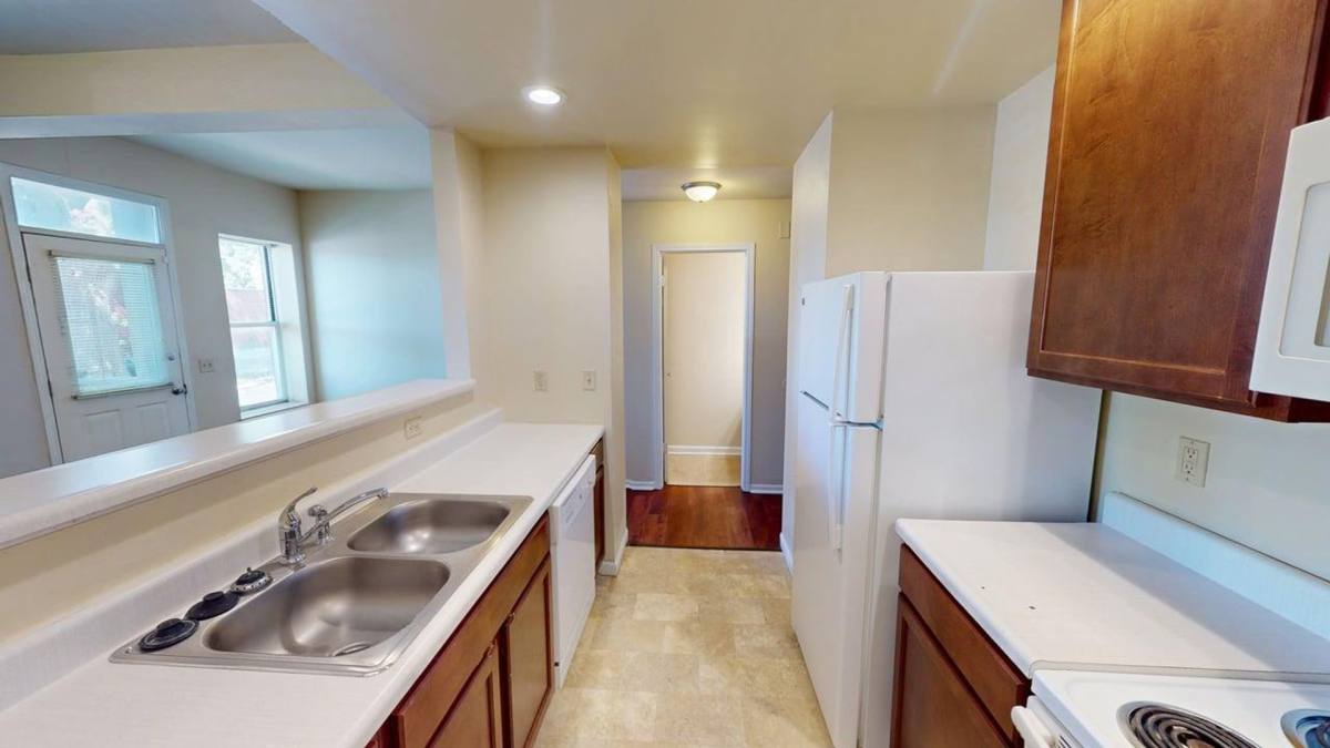 Apartment for rent at 3861 McRee Ave, Saint Louis, MO 63110