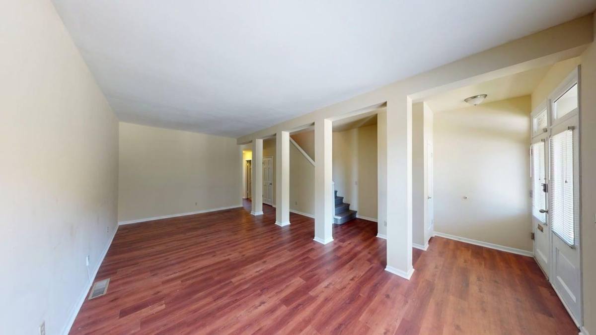 Apartment for rent at 3861 McRee Ave, Saint Louis, MO 63110