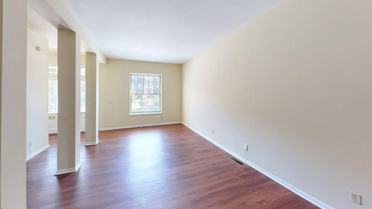Apartment for rent at 3861 McRee Ave, Saint Louis, MO 63110