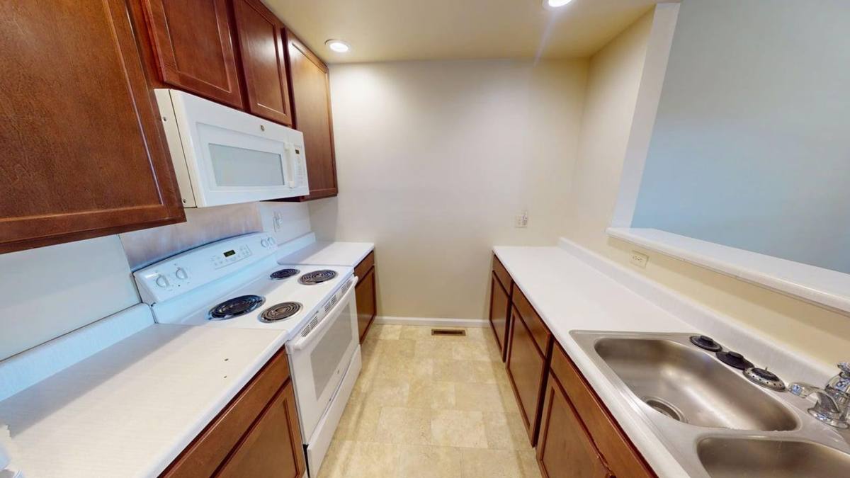 Apartment for rent at 3861 McRee Ave, Saint Louis, MO 63110
