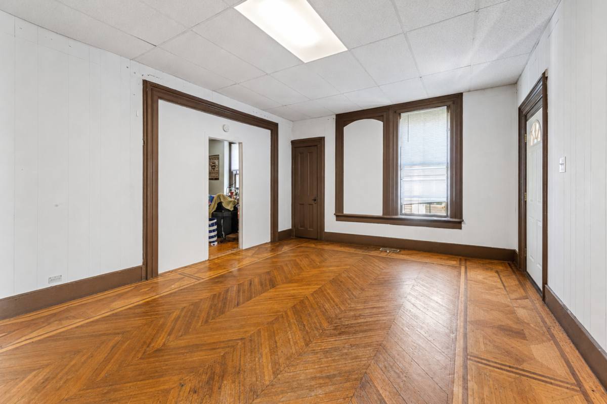Apartment for rent at 1007 7th St S, La Crosse, WI 54601