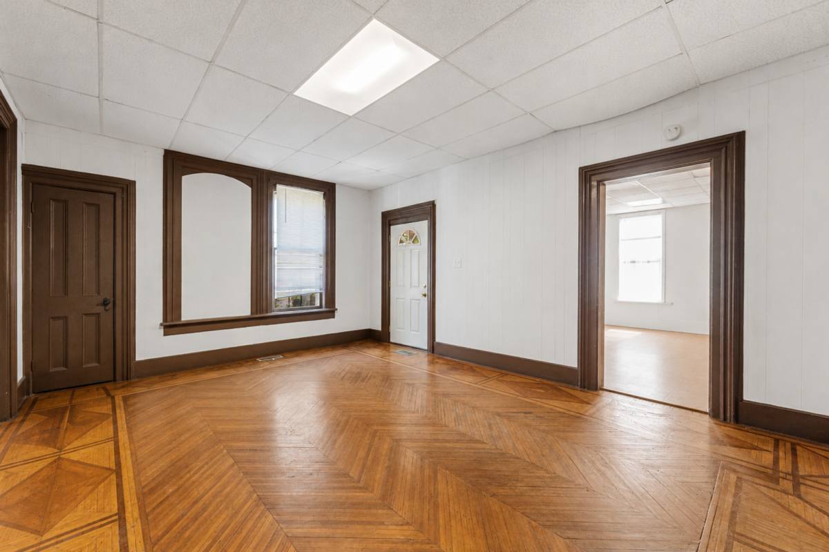 Apartment for rent at 1007 7th St S, La Crosse, WI 54601