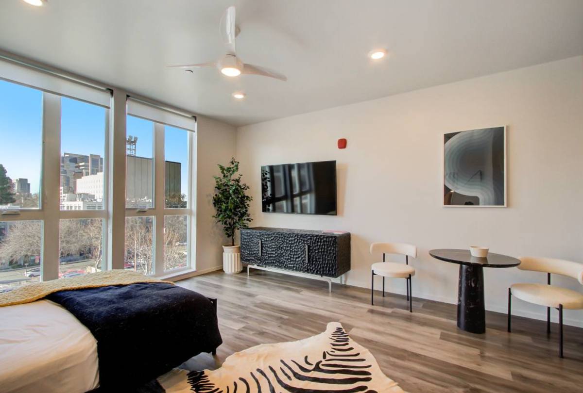 Apartment for rent at 1026 17th St, Sacramento, CA 95814
