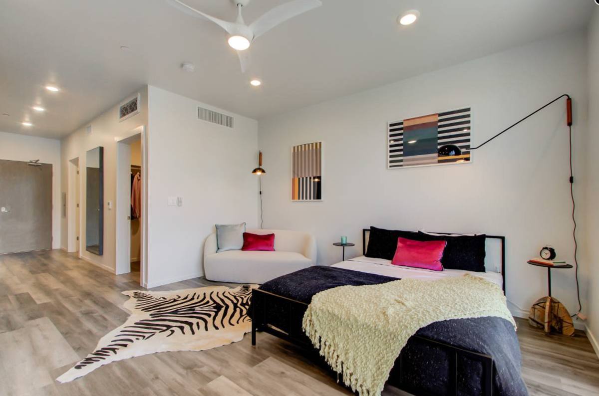 Apartment for rent at 1026 17th St, Sacramento, CA 95814