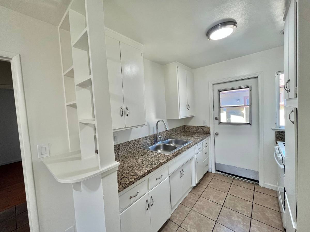 Apartment for rent at 2132-2134 W Juno Ave, Anaheim, CA 92804