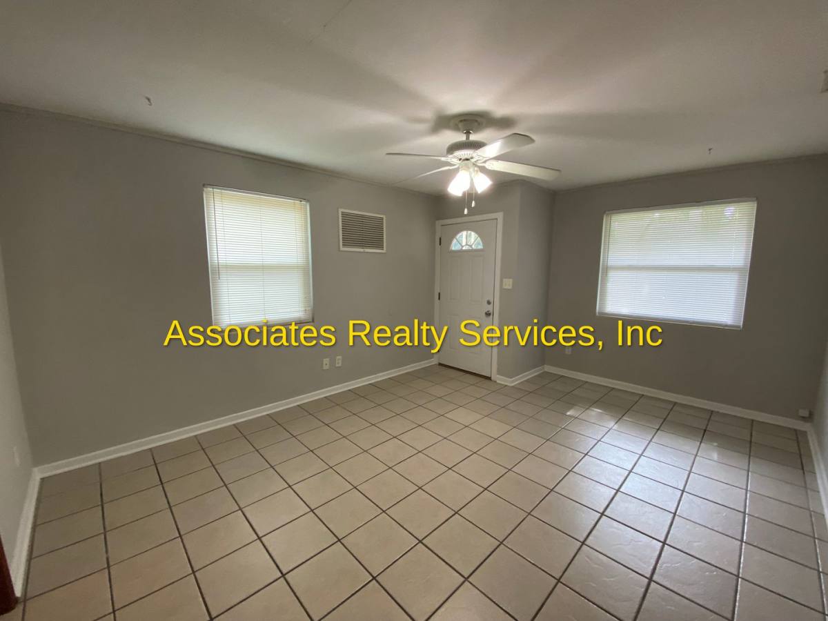 Apartment for rent at 202-208 NW 21st St, Gainesville, FL 32603