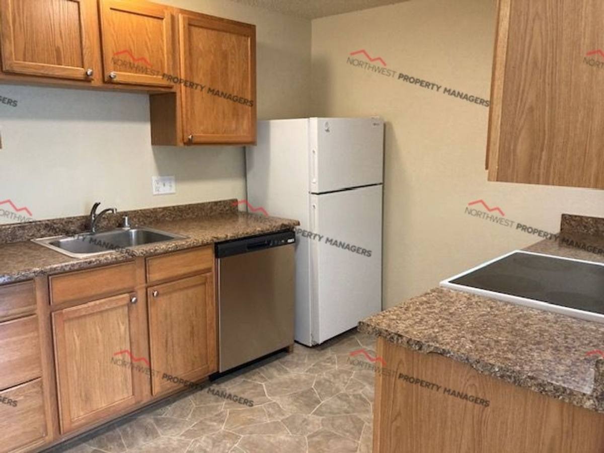 Apartment for rent at 1100 S Pearl St 1-36, Centralia, WA 98531
