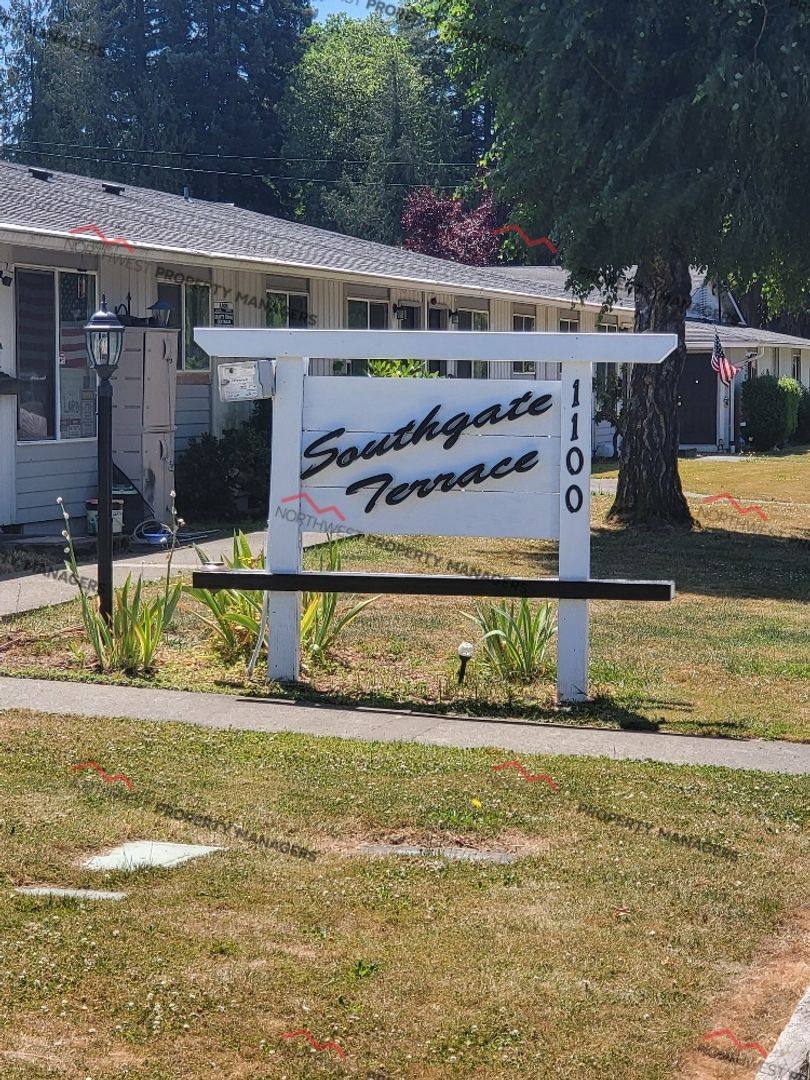 Apartment for rent at 1100 S Pearl St 1-36, Centralia, WA 98531