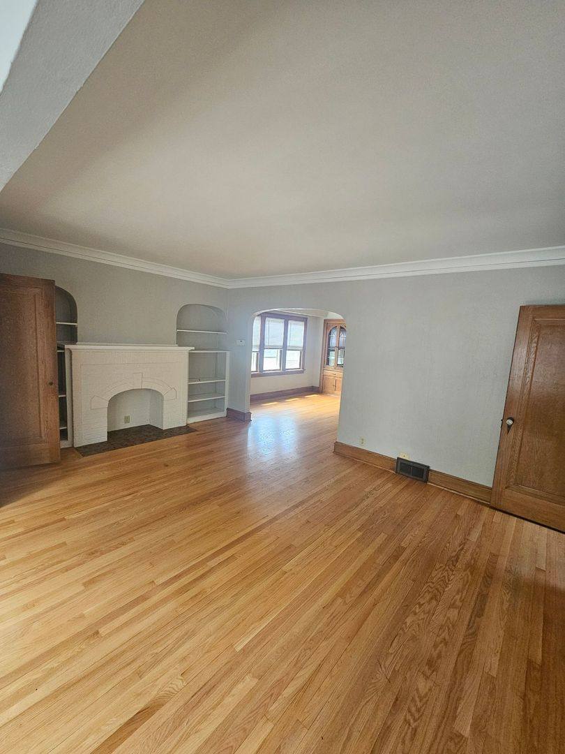 Townhouse for rent at 4147-4149 N Bartlett Ave, Milwaukee, WI 53211