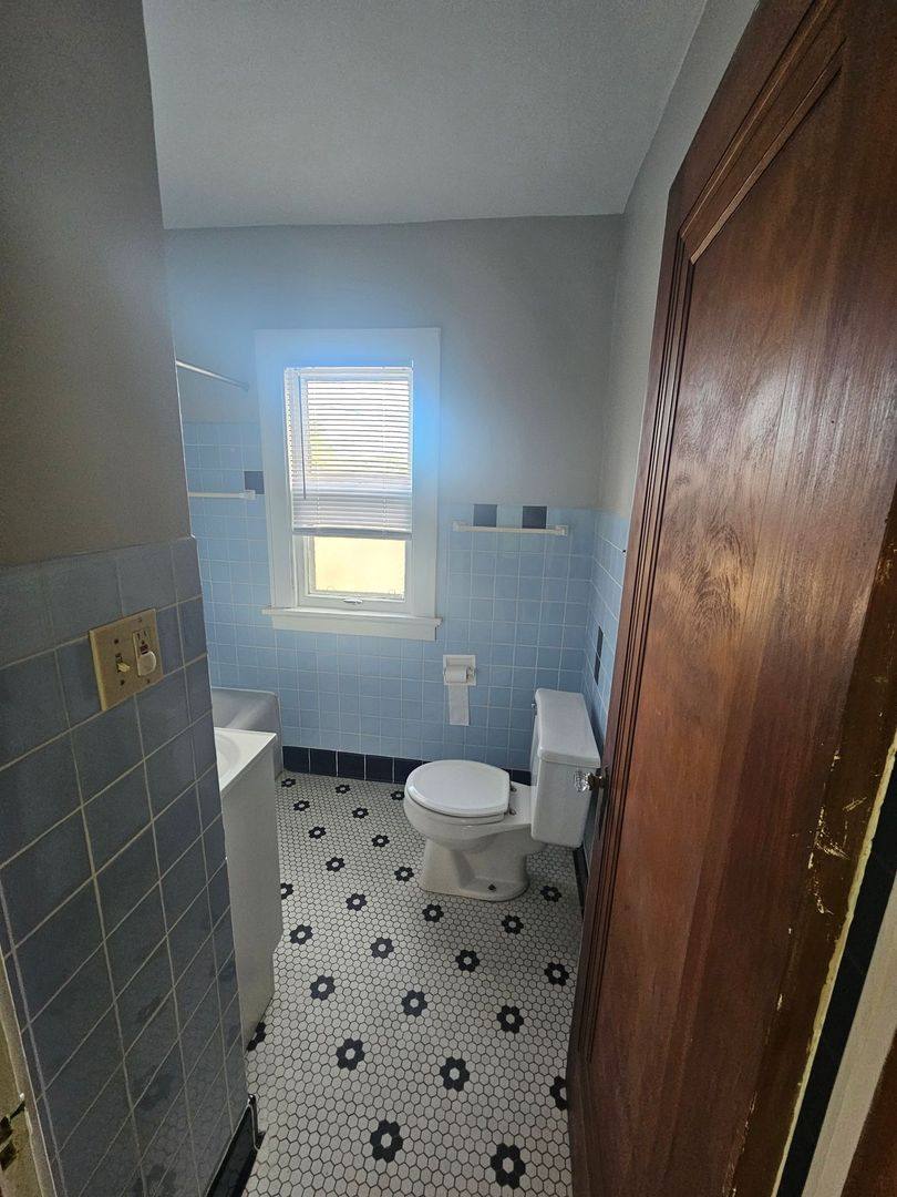 Townhouse for rent at 4147-4149 N Bartlett Ave, Milwaukee, WI 53211