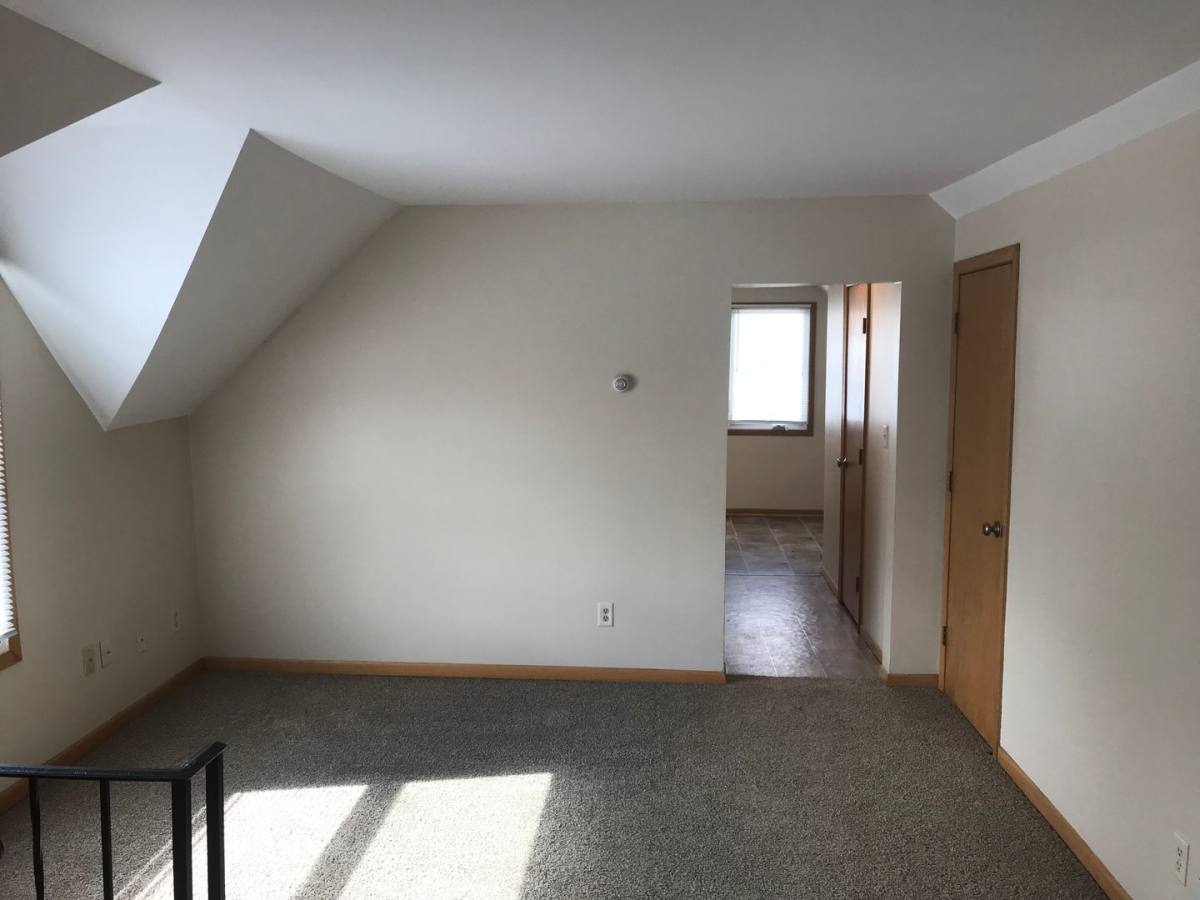 Apartment for rent at 409 Fairview Ave N, Saint Paul, MN 55104