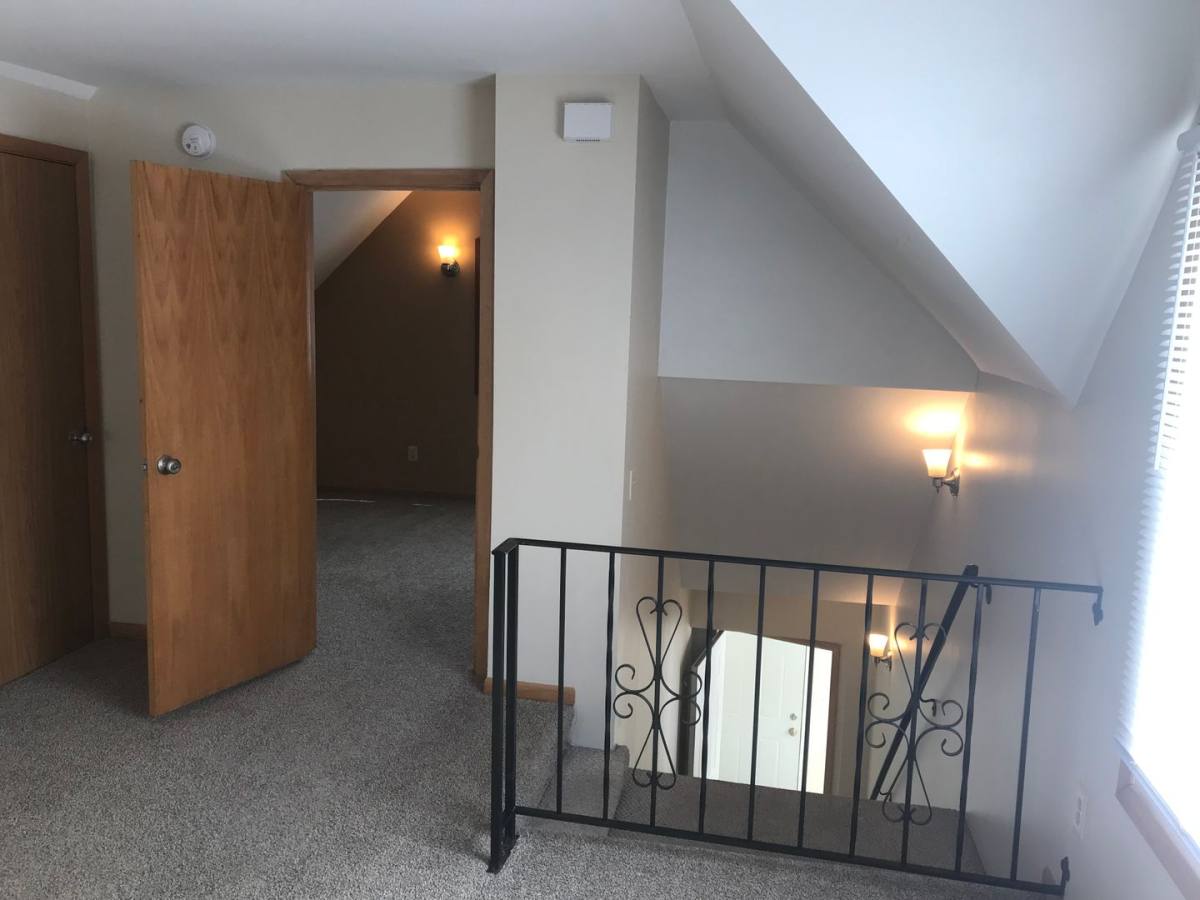 Apartment for rent at 409 Fairview Ave N, Saint Paul, MN 55104