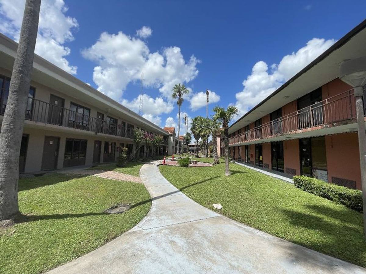 Condo for rent at 8421 S Orange Blossom Tr, Orlando, FL 32809