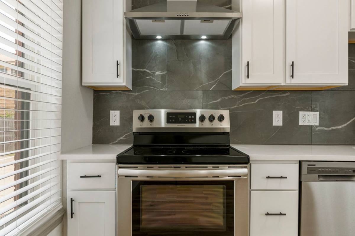 Apartment for rent at 3711 S Indianapolis Ave, Tulsa, OK 74135