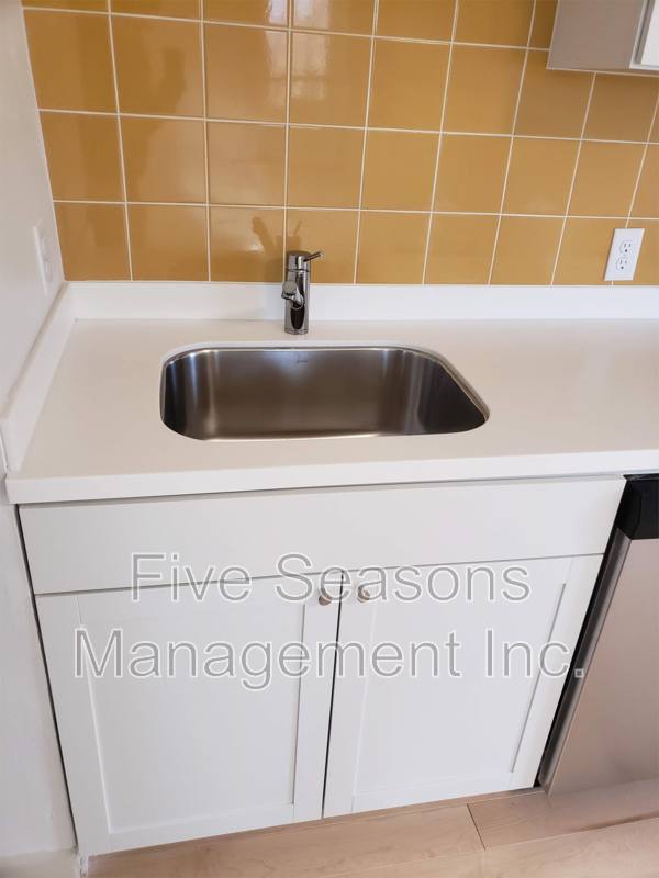Apartment for rent at 235 Drew St, Burlington, VT 05401
