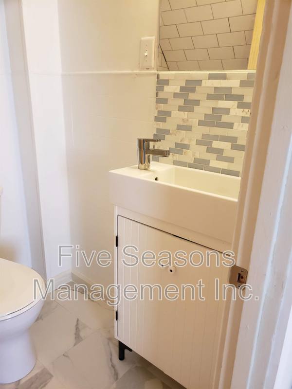 Apartment for rent at 235 Drew St, Burlington, VT 05401