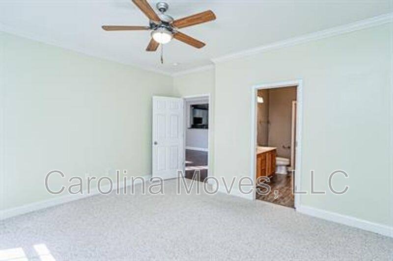 Townhouse for rent at 134 Trailside Lane, Greenville, SC 29607
