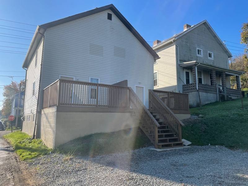 Apartment for rent at 900 11th St #1, Charleroi, PA 15022