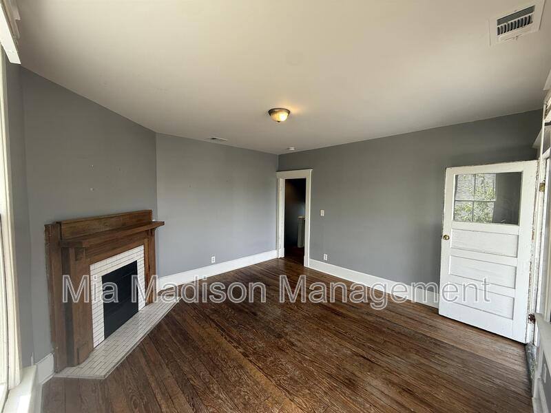 Apartment for rent at 607 W 44th St #B, Savannah, GA 31405