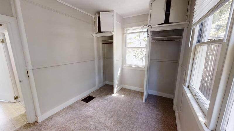 Apartment for rent at 900 Woodlawn Ave #ENTIRE, Ann Arbor, MI 48104
