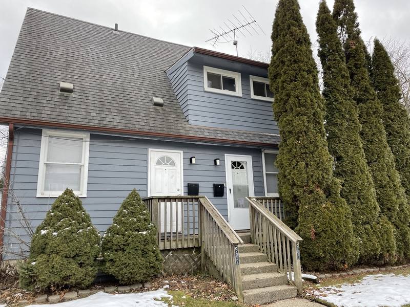 Apartment for rent at 900 Woodlawn Ave #ENTIRE, Ann Arbor, MI 48104