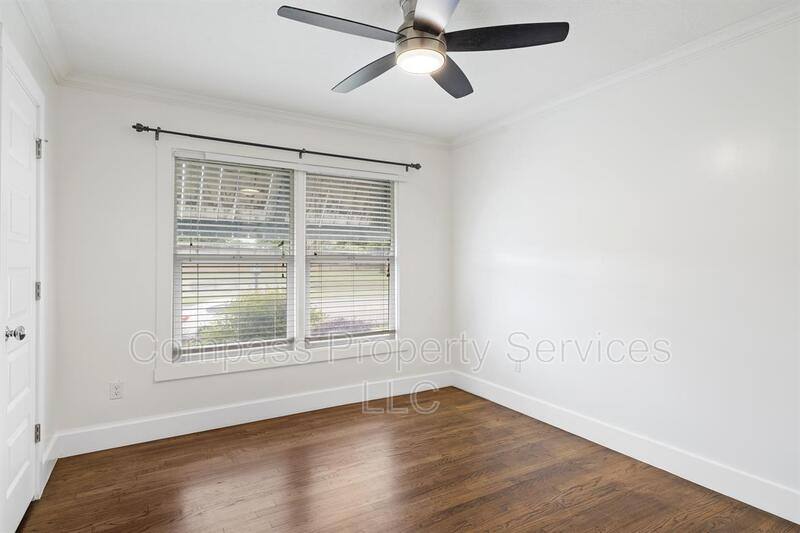House for rent at 1113A N New Rd, Waco, TX 76710