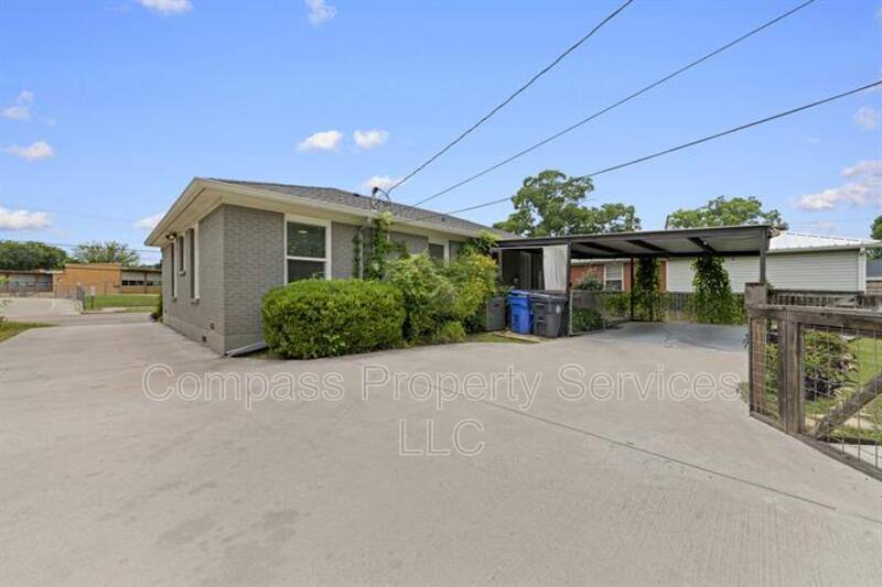 House for rent at 1113A N New Rd, Waco, TX 76710