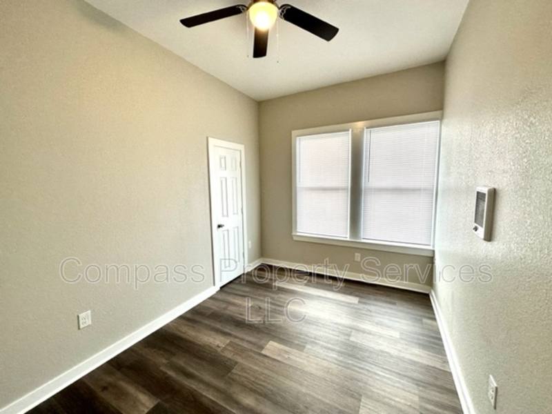 Apartment for rent at 1827 Proctor Ave #1827B, Waco, TX 76708