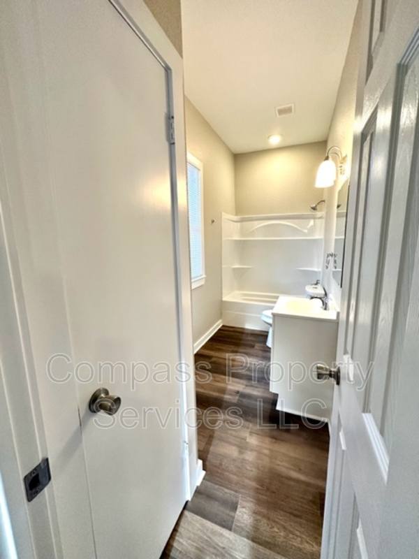 Apartment for rent at 1827 Proctor Ave #1827B, Waco, TX 76708
