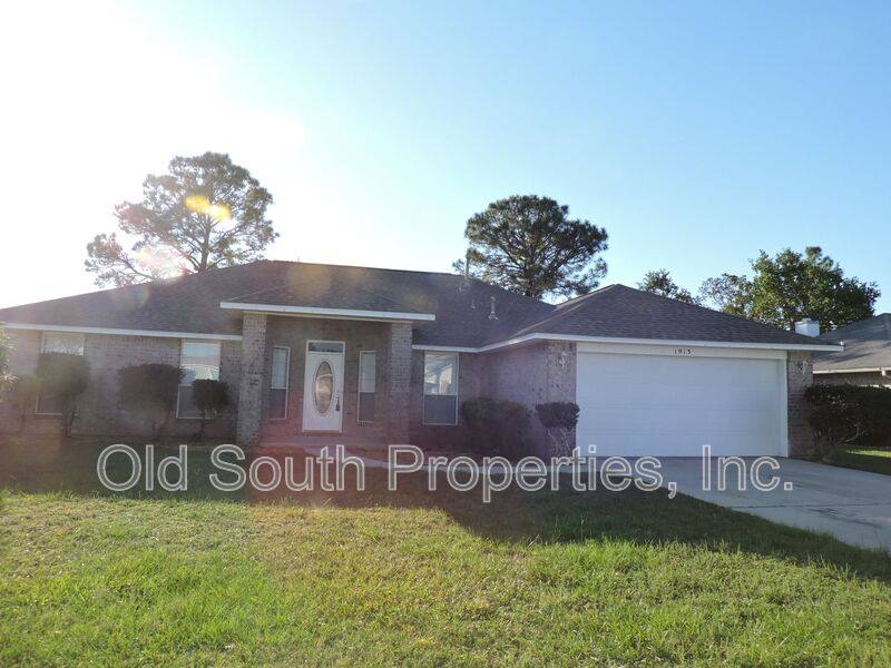 House for rent at 1913 Gulf Bay Lane, Pensacola, FL 32506