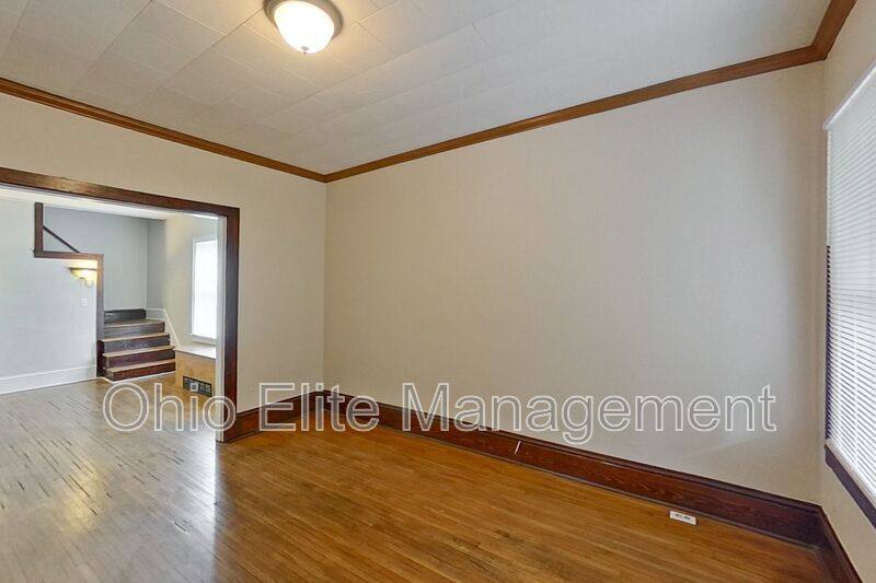 House for rent at 461 Reinhard Ave, Columbus, OH 43206