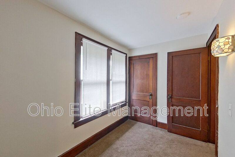 House for rent at 461 Reinhard Ave, Columbus, OH 43206