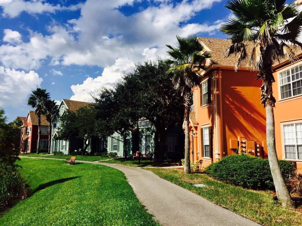 Condo for rent at 9020 Lake Chase Island Way, Tampa, FL 33626